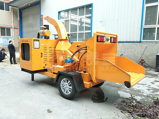 樹枝粉碎機(jī)能隨時(shí)隨地提供粉碎服務(wù)